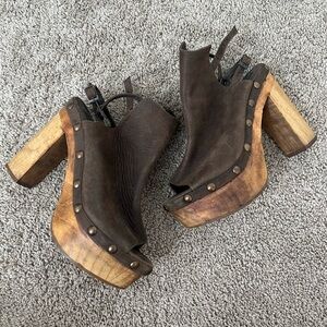 Five Worlds Brown Platform Studded Sandal Heels 🍂 Fall